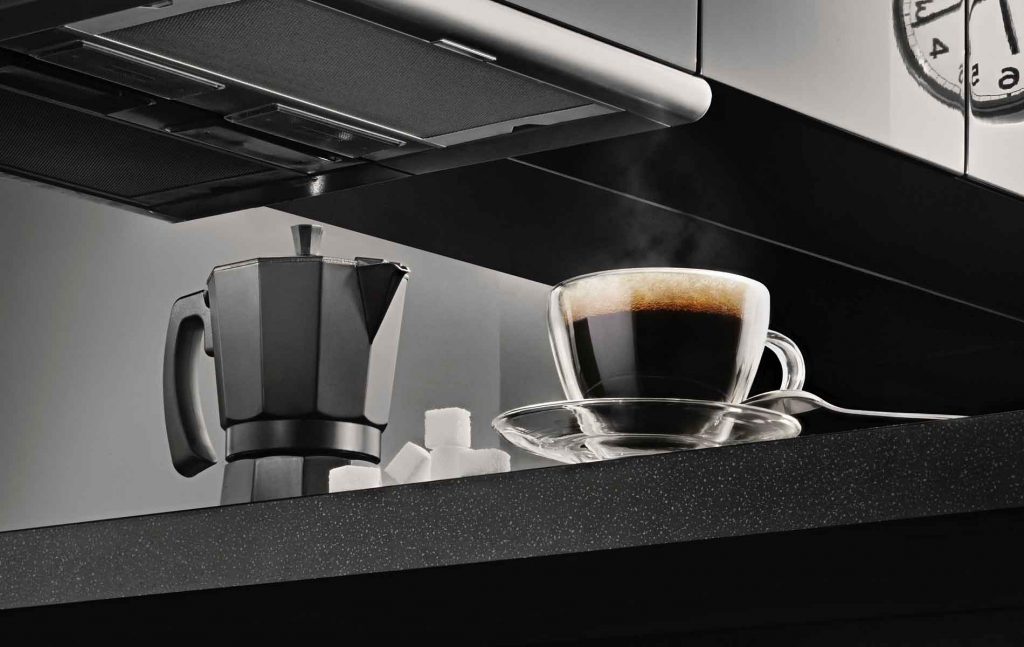 Großartige schwarze Küchenaccessoires und Zubehör für deine Küche