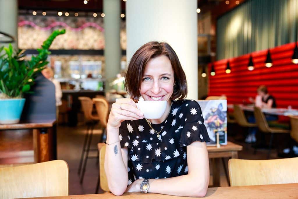 Katrin Roth Viu Katrin Roth von sonrisa im Interview