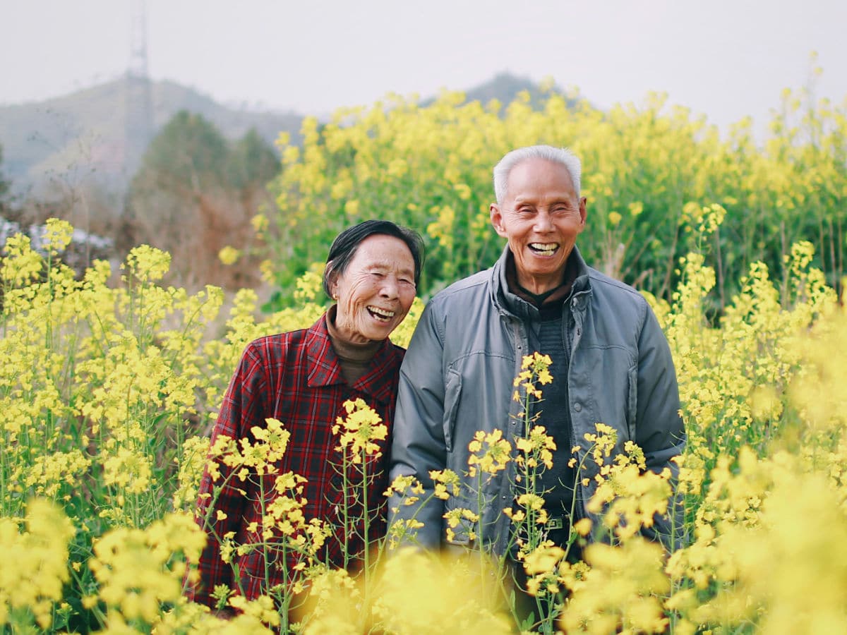 Blue Zones Geheimnisse: Longevity-Hacks der Hundertjährigen