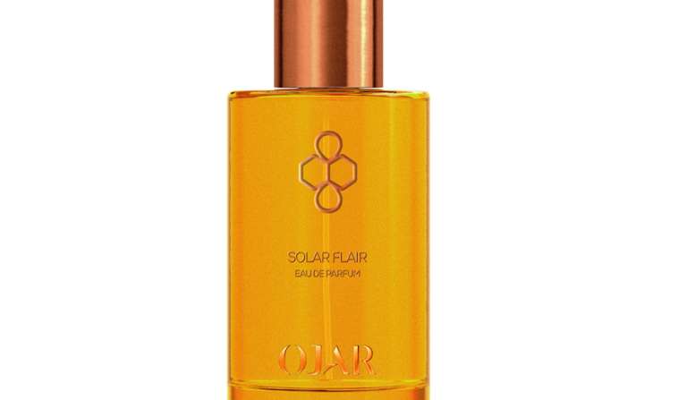 Entdecke Solar Flair von Ojar: ein luxuriöses Eau de Parfum mit Honig, Osmanthus & Vanille. Orientalisch, modern & unvergesslich – jetzt erleben!