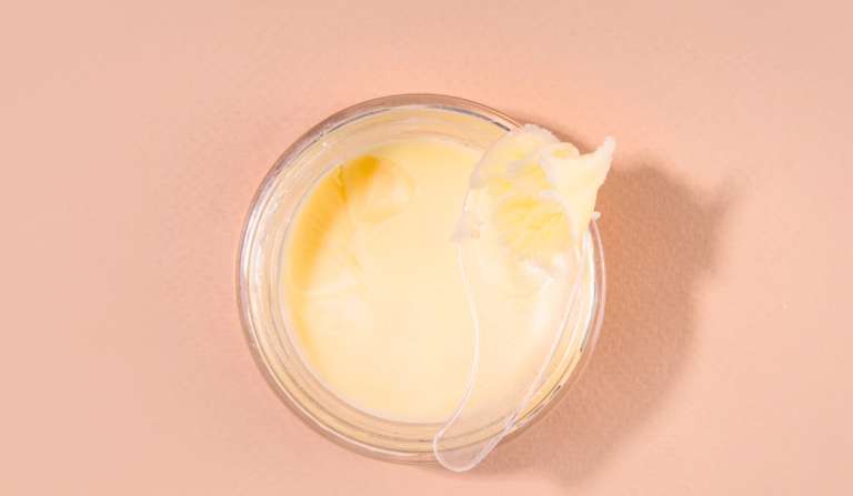 Ich habe die Tallow Creme Hautpflege von Nature Heart getestet – natürliche Pflege mit Glow-Effekt. Erfahre alles über Wirkung, Anwendung und meine ehrliche Meinung.
