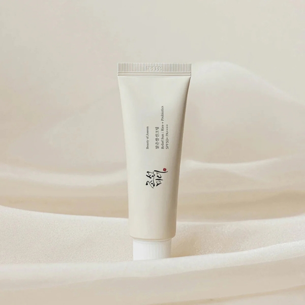 Entdecke meine Summer Glow Essentials für strahlende Haut, mehr Energie und Wohlbefinden. Tipps zu Pflege, Ernährung, Hydration und Selfcare.